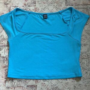 Cropped Open Neck shirt